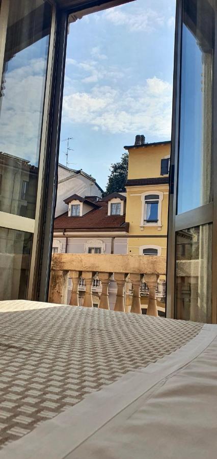 Hotel Mondial Milano Exteriör bild