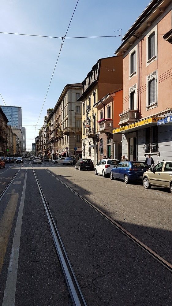 Hotel Mondial Milano Exteriör bild
